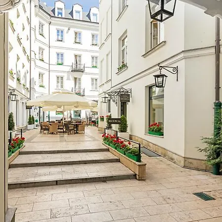 Aparthotel St. Andrew's Palace