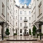 شقة فندقية St. Andrew's Palace وارسو