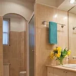St. Andrew's Palace 4* وارسو
