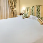 St. Andrew's Palace شقة فندقية