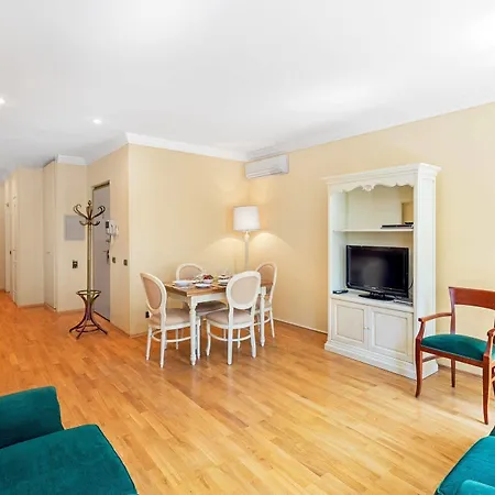 St. Andrew's Palace 4* ורשה