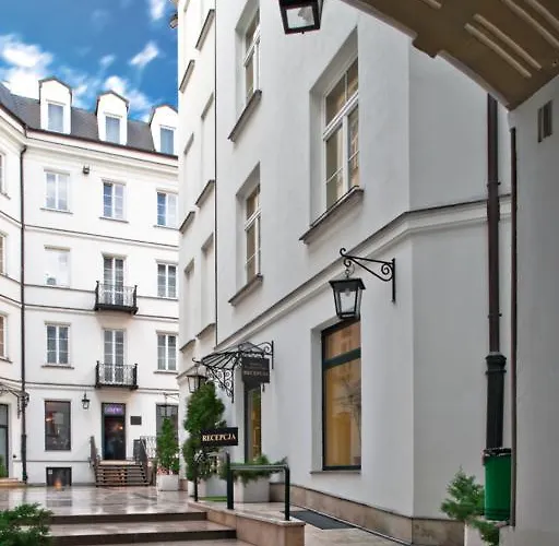 Aparthotel St. Andrew's Palace Warsaw