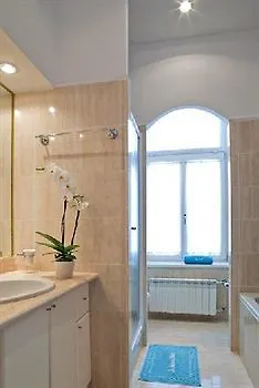 St. Andrew's Palace Aparthotel 4*