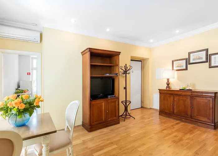 St. Andrew's Palace 4* Warsaw