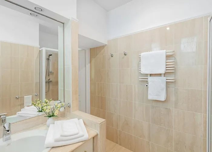 St. Andrew's Palace Aparthotel