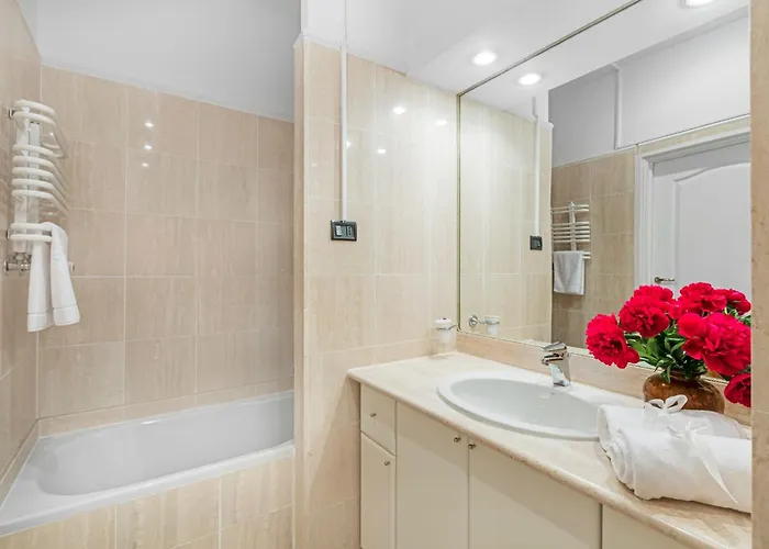 Aparthotel St. Andrew's Palace Warsaw